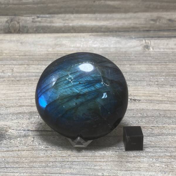 Galet en Labradorite