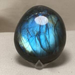 Galet en Labradorite