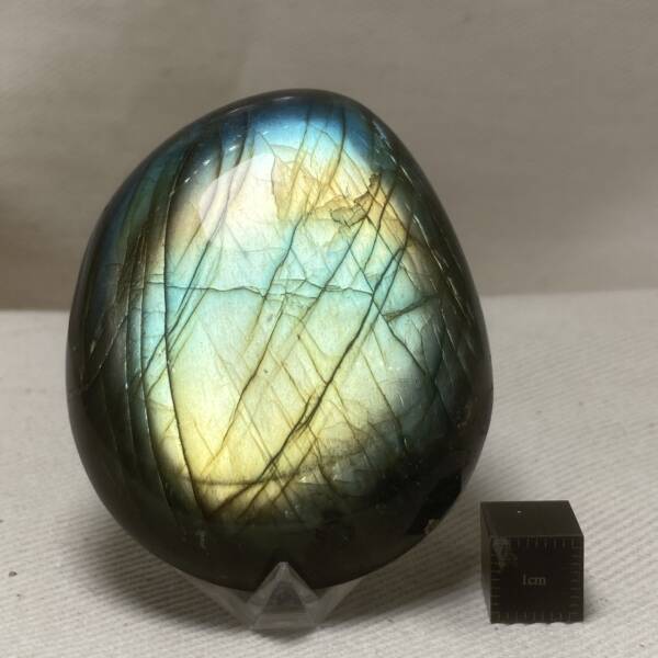 Galet en Labradorite
