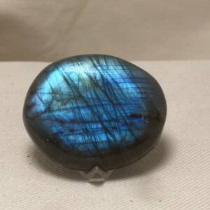 Galet en Labradorite
