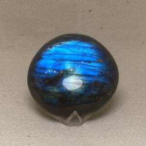 Galet en Labradorite