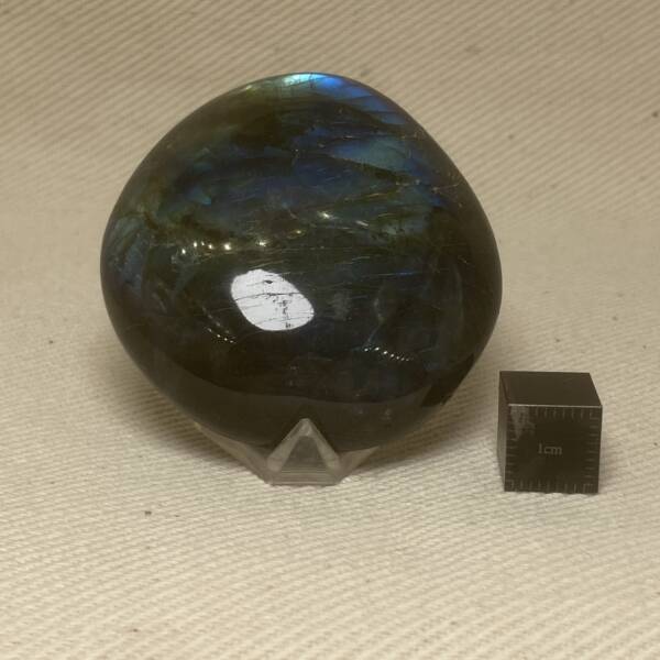 Galet en Labradorite