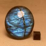 Galet en Labradorite