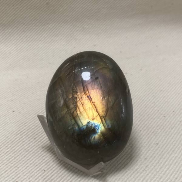 Galet en Labradorite