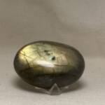 Galet en Labradorite