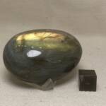 Galet en Labradorite