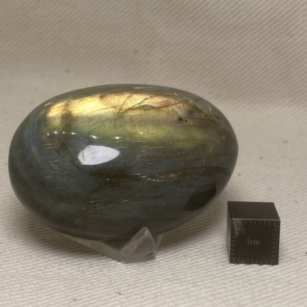 Galet en Labradorite
