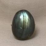 Galet en Labradorite