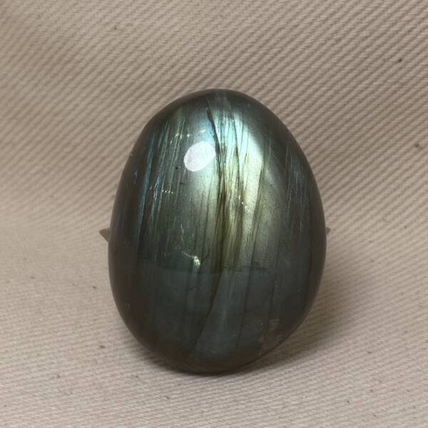Galet en Labradorite