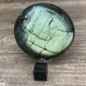 Galet en Labradorite