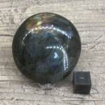 Galet en Labradorite