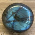 Galet en Labradorite