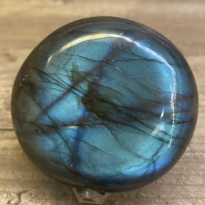 Galet en Labradorite