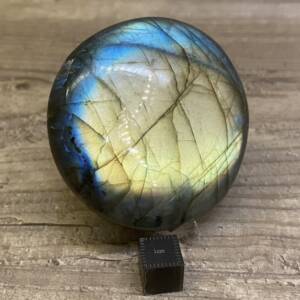 Galet en Labradorite