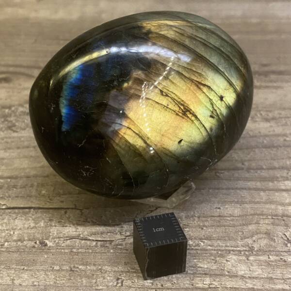 Galet en Labradorite