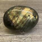 Galet en Labradorite