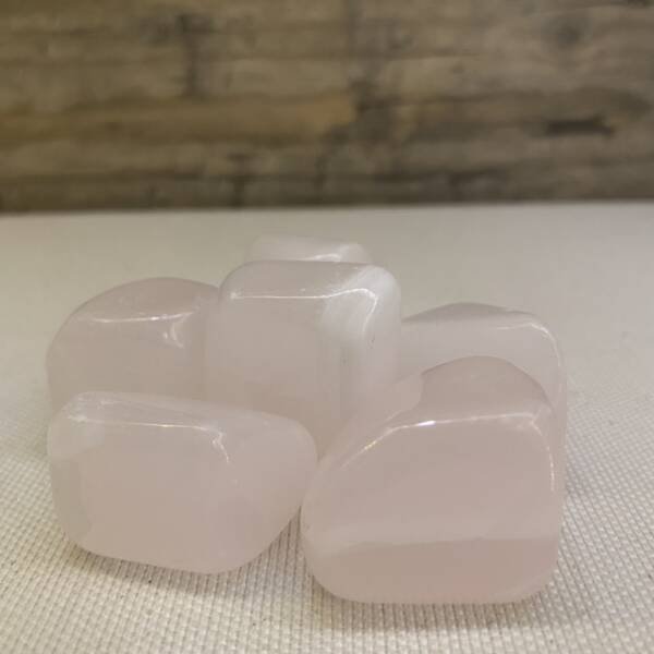 Mangano-calcite polie