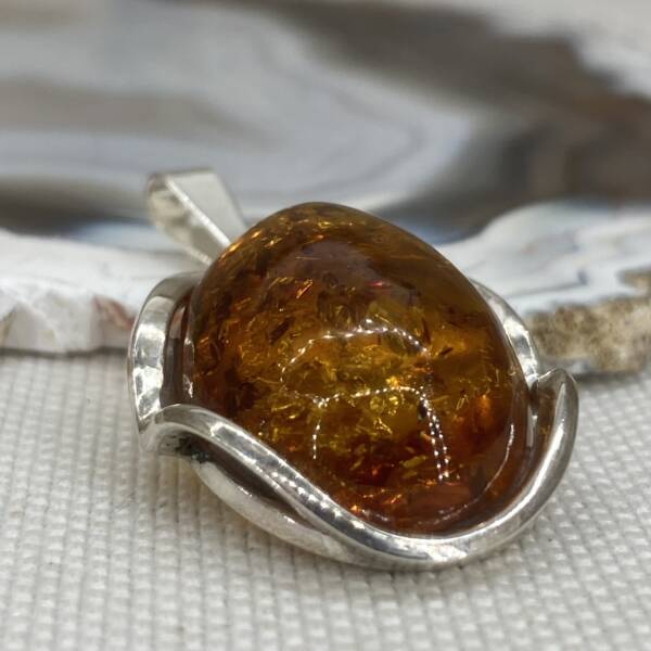 Pendentif en Ambre baltique