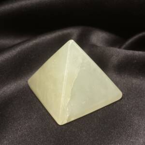 Pyramide en Jade