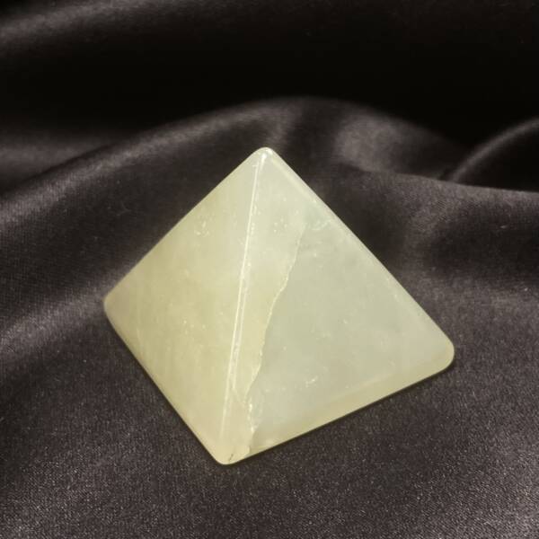 Pyramide en Jade