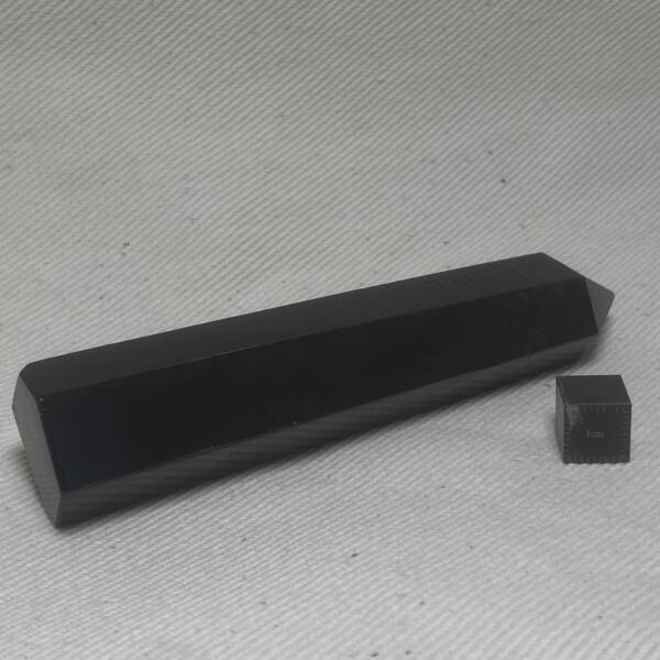 Pointe Obsidienne Dorée Polie