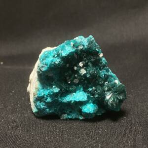 Dioptase et Calcite bruts