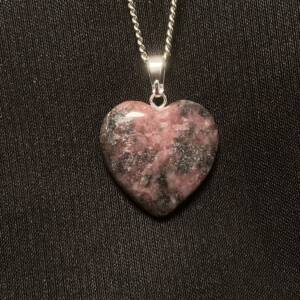 Pendentif en forme de cœur en Rhodonite