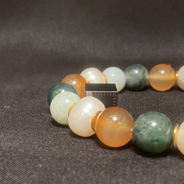 Bracelet composé en Jade, Cornaline Agate mousse et perles
