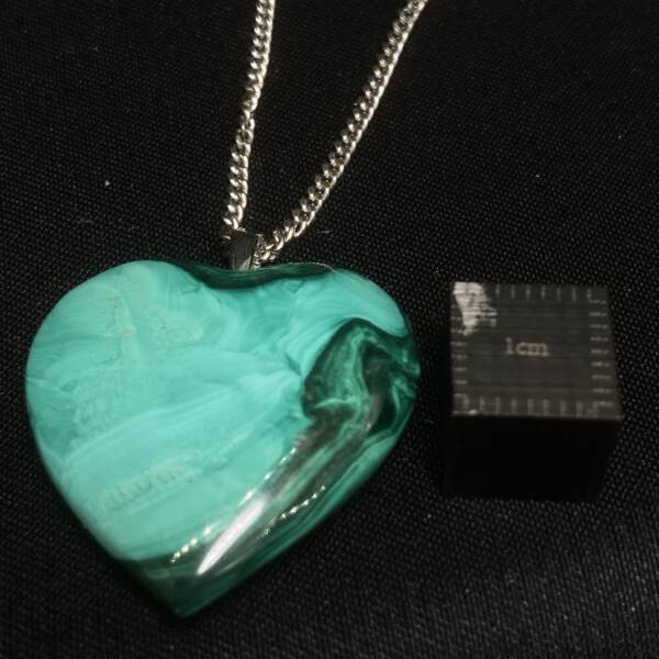 Pendentif en forme de cœur en Malachite