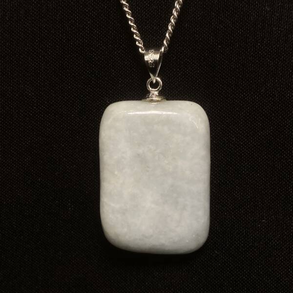 Pendentif en Jade