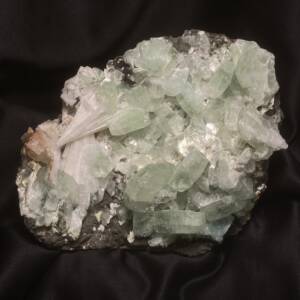 Apophyllite, Scolécite