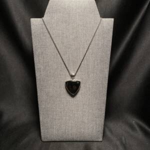 Pendentif en Hypersthène