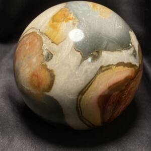 Sphère en Jaspe Polychrome