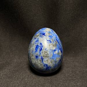 Œuf en Lapis Lazuli